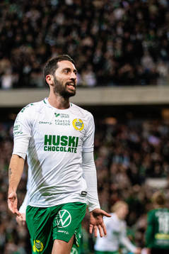 Hammarbys Nahir Besara jublar