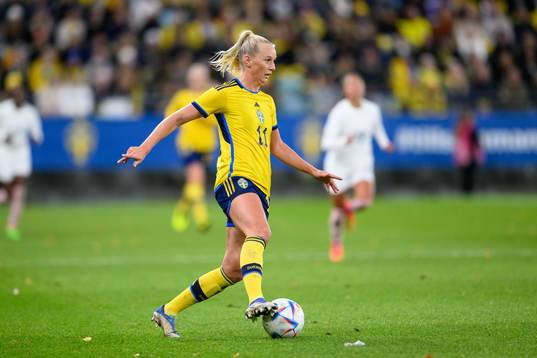 Stina Blackstenius of Sweden