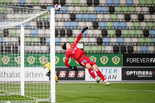Brages målvakt Viktor Frodig