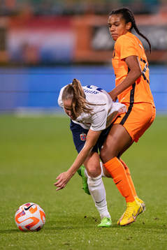 Guro Reiten of Norway and Esmee Brugts of Netherlands