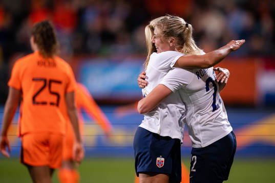 Amalie Eikeland and Sophie Roman Haug of Norway celebrates