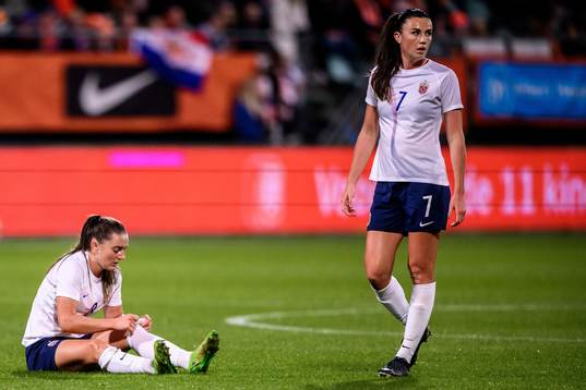 Vilde Bøe Risa and Ingrid Syrstad Engen of Norway