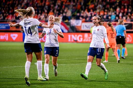 Amalie Eikeland, Anja Sønstevold and Guro Reiten of Norway