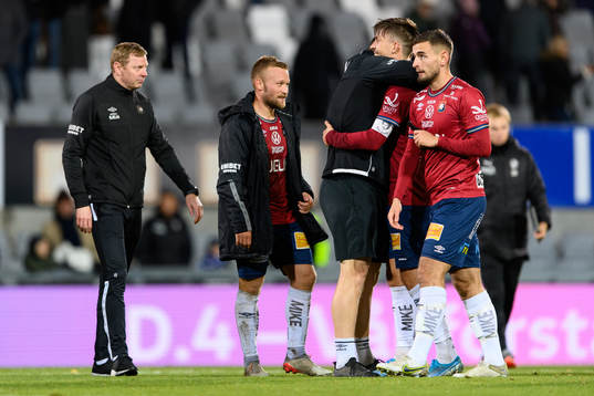 Örgrytes spelare jublar