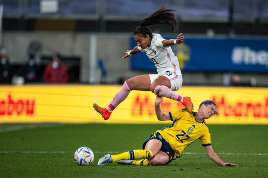 Selma Bacha of France and Olivia Schough of Sweden