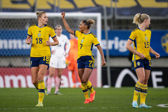 Madelen Janogy of Sweden celebrate with teammates