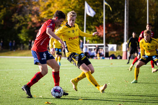 Östers Hannes Bladh Pijaca och Elfsborgs Jeppe Møldrup