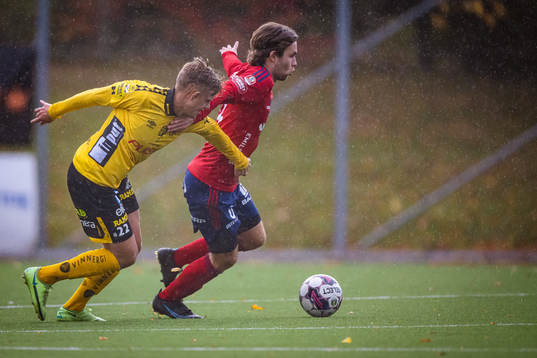 Östers Theodor Johansson och Elfsborgs Kevin Holmén