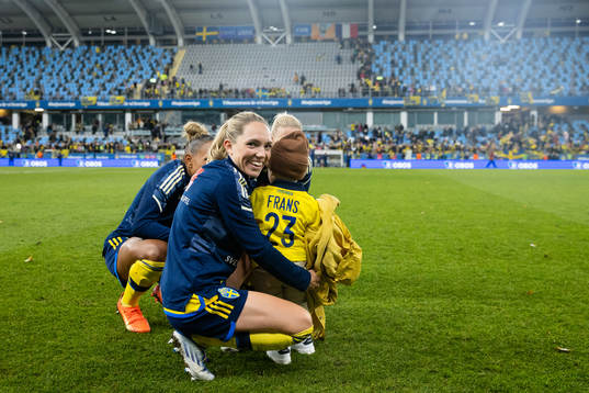 Elin Rubensson of Sweden with her son Frans