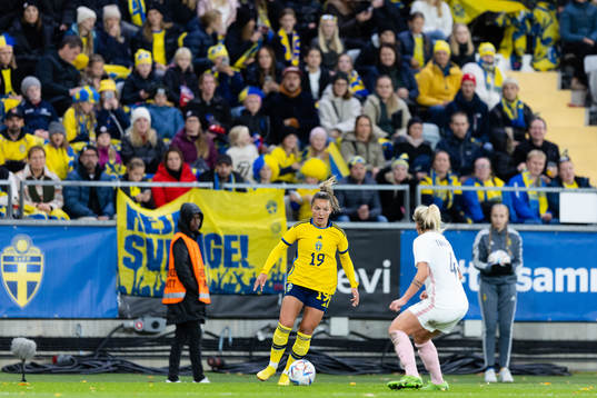 Johanna Rytting Kaneryd of Sweden and Marion Torrent of
