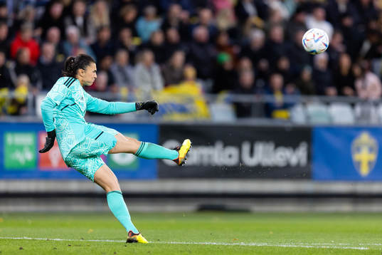 Goalkeeper Zecira Musovic of Sweden