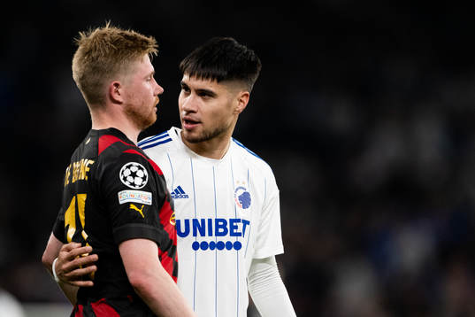Kevin De Bruyne of Man City and Kevin Diks of Copenhagen