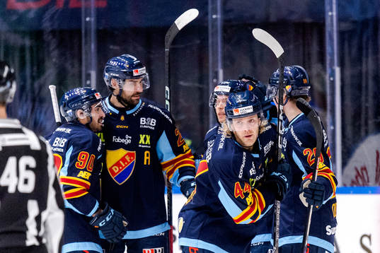 Bläddra bland fler bilder av Ishockey, Hockeyallsvenskan, Djurgården - Västervik