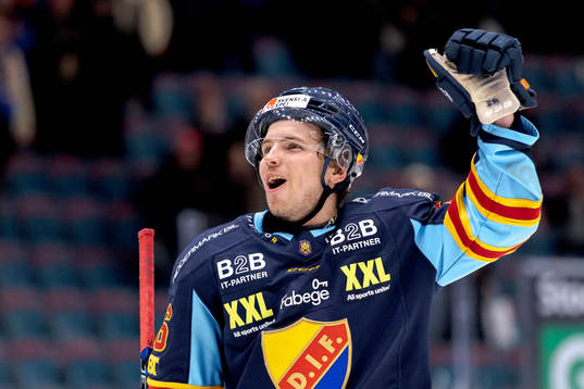 Djurgårdens Tim Söderlund jublar