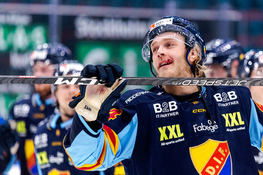 Djurgårdens Olle Liss jublar