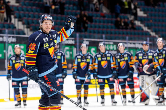 Djurgårdens Tim Söderlund jublar