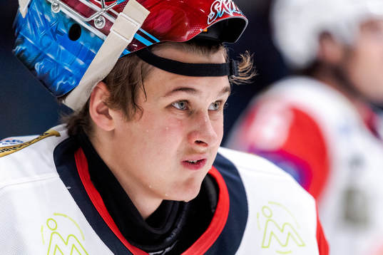 Västerviks målvakt Elliot Skill deppar