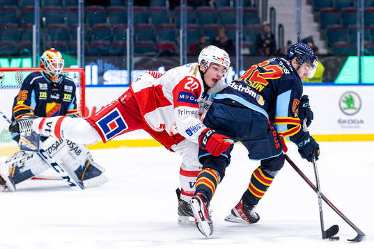 Västerviks Alexis D'aoust och Djurgårdens Wiktor Nilsson