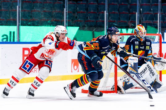 Västerviks Alexis D'aoust och Djurgårdens Wiktor Nilsson