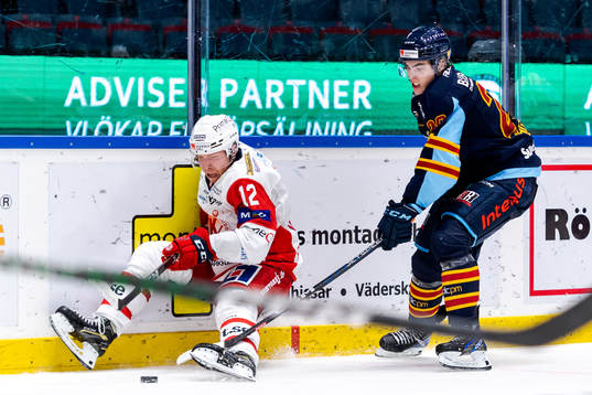Västerviks Anton Schagerberg och Djurgårdens Liam Öhgren