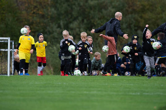 IFK Hässleholms pojkar födda 2016, U6, träning i