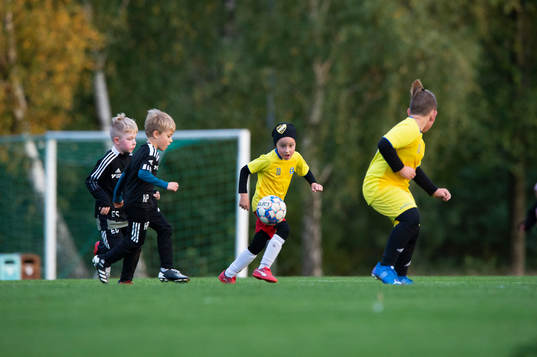IFK Hässleholms pojkar födda 2016, U6, träning i