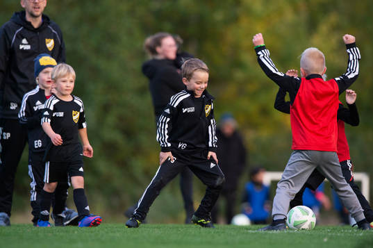 IFK Hässleholms pojkar födda 2016, U6, träning i