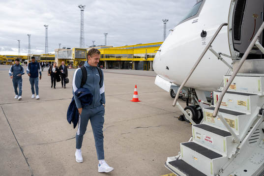 Goalkeeper Johan Dahlin of Malmö FF