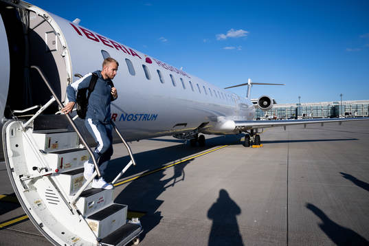 Oscar Lewicki arrives in Berlin