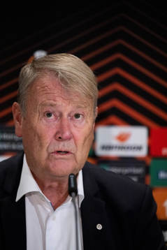 Head coach Åge Hareide