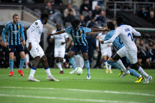 Joel Asoro of Djurgården and Michael Ngadeu of Gent