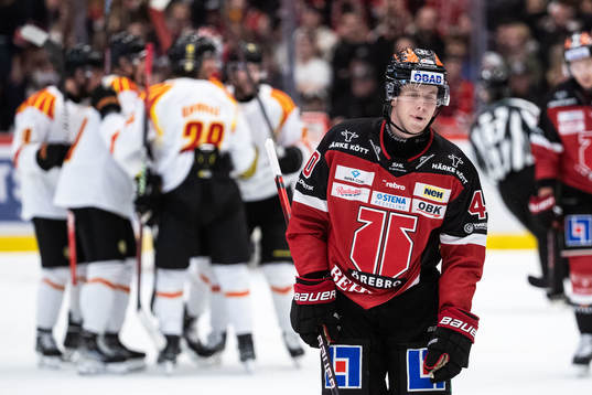 Örebros Elias Ekström deppar
