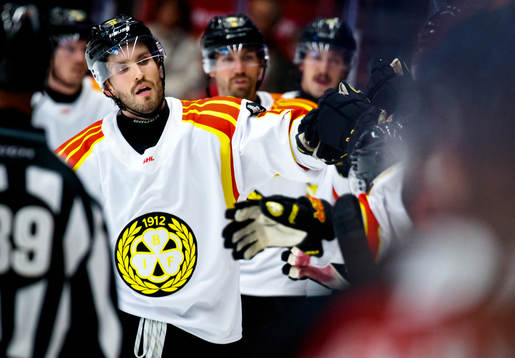 Brynäs Oula Palve jublar vid 1-4