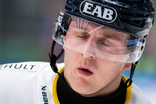 HV71s Emil Andrae  deppar