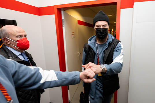 Jo Inge Berget of Malmö FF arrives to the stadium