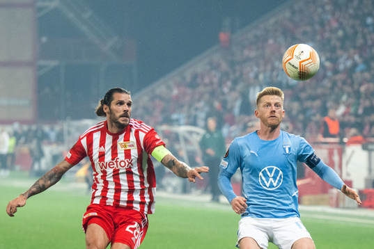 Christopher Trimmel of Union Berlin and Anders Christiansen