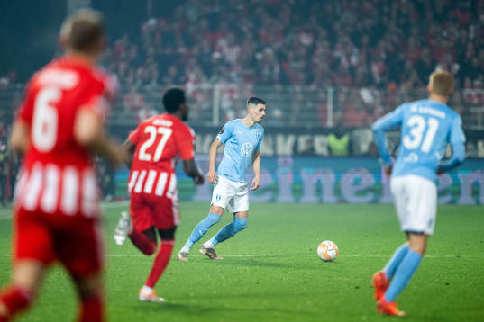 Dennis Hadžikadunic of Malmö FF