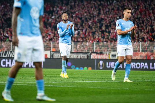 Isaac Kiese Thelin and Jonas Knudsen of Malmö FF look