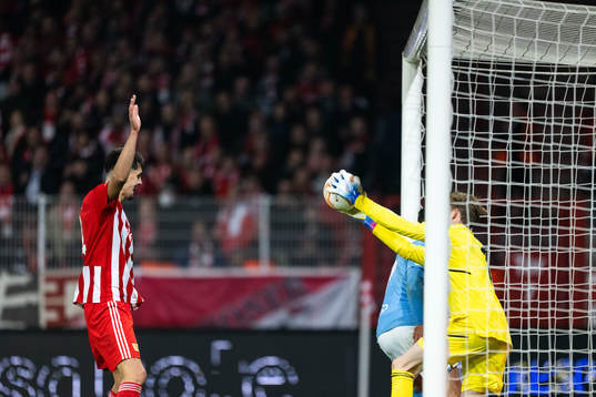 Goalkeeper Frederik Rønnow of Union Berlin