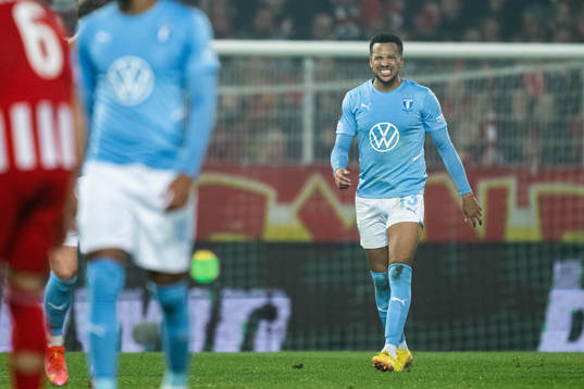 Martin Olsson of Malmö FF looks dejected