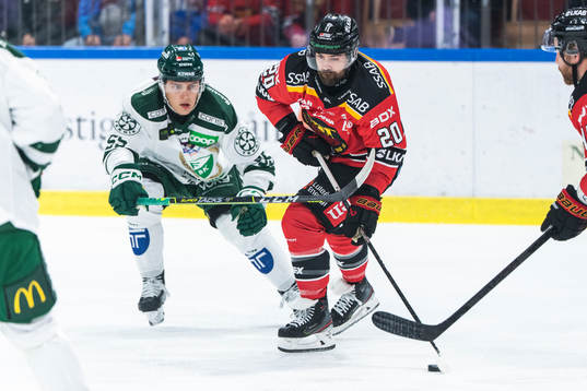 Färjestads Max Lindroth och Luleås Jack Connolly
