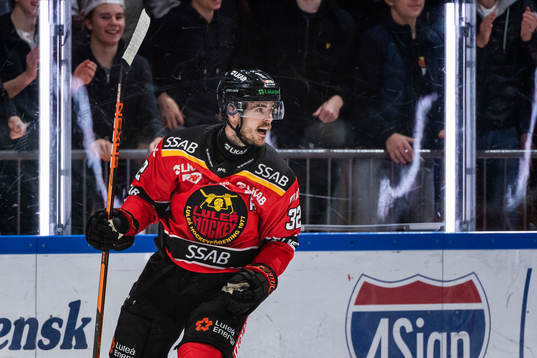 Luleås Oscar Engsund jublar