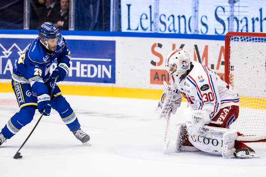Leksands Carter Camper och Timrås målvakt Jacob Johansson