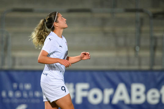 FC Rosengårds Loreta Kullashi deppar