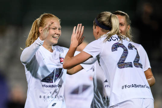FC Rosengårds Sofie Bruun Bredgaard jublar