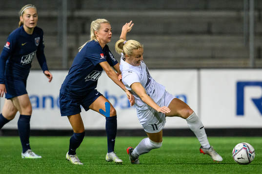 Eskilstuna Uniteds Lotta Ökvist och FC Rosengårds Mimmi