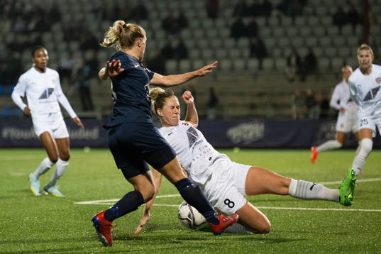 FC Rosengårds Rebecca Knaak och Eskilstuna Uniteds Linn