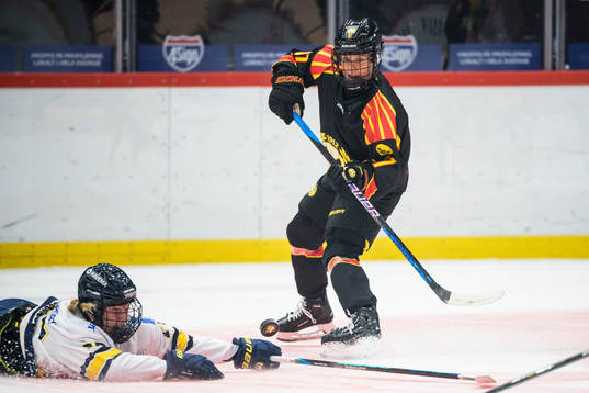 HV71s Mira Jungåker och Brynäs Matilda Nilsson
