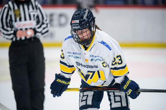 HV71s Sanni Hakala deppar