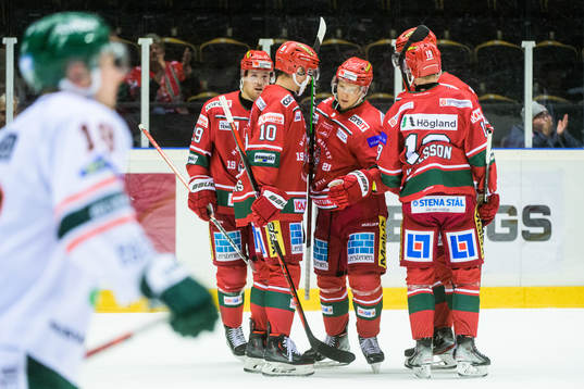 Modos Filip Svenningsson jublar